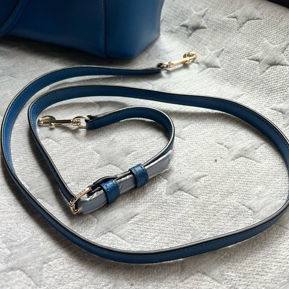 Coach Purse with Wallet - Picture 16 of 16